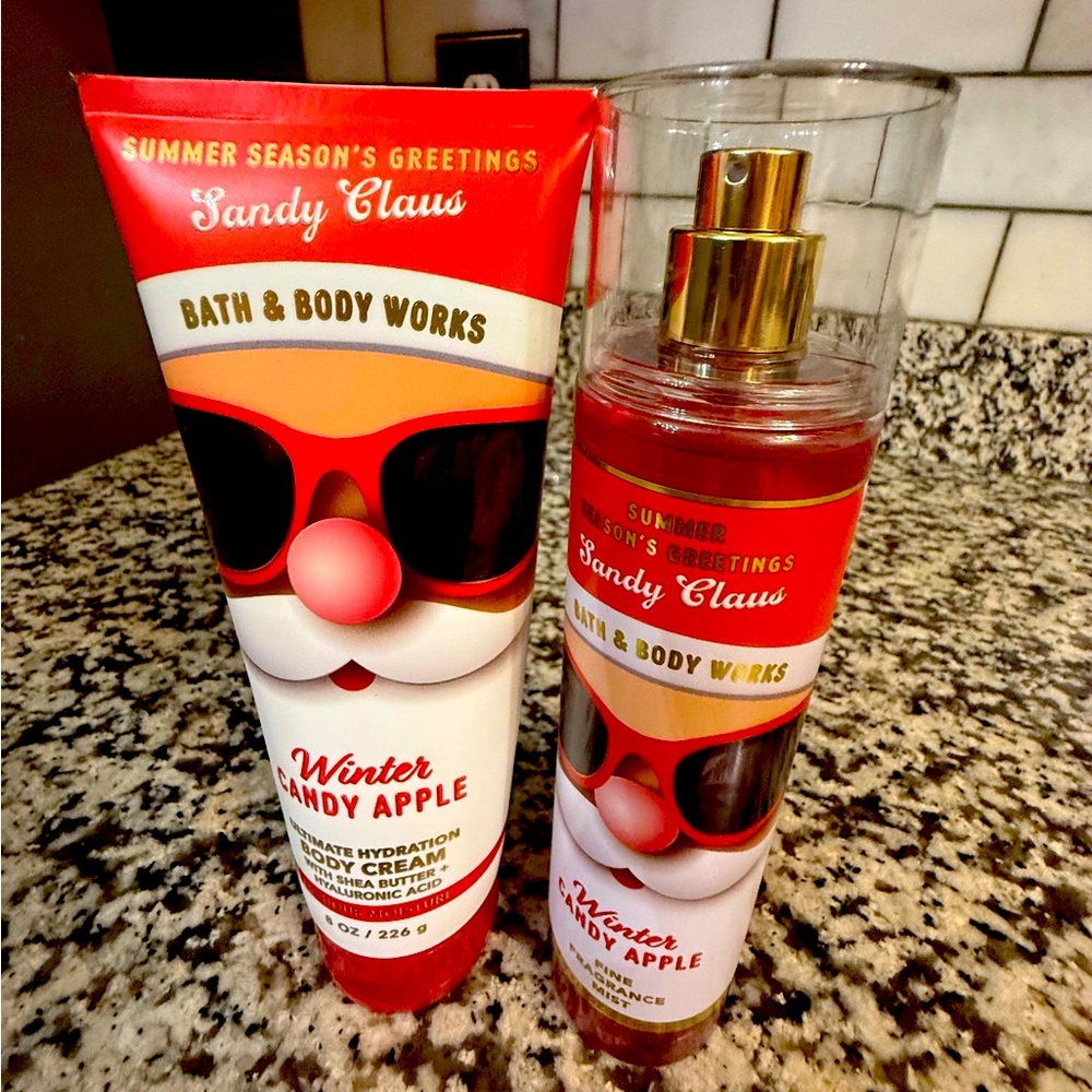 Bath & Body Works - Winter Candy Apple - Set